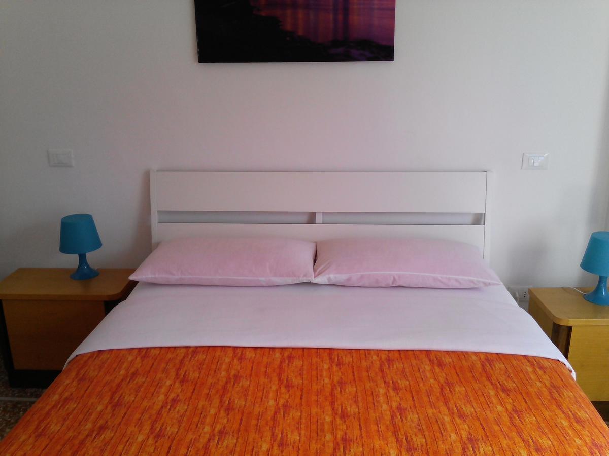 B&B Casa Felicita โรม ภายนอก รูปภาพ