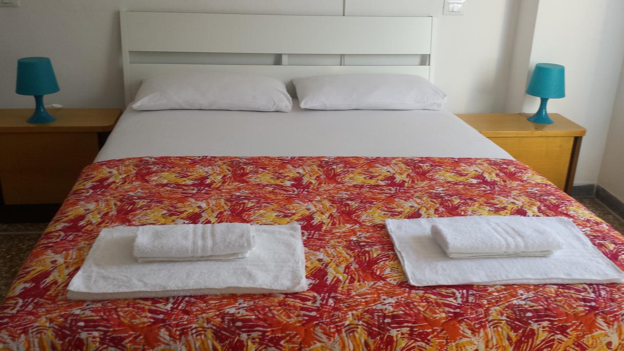 B&B Casa Felicita โรม ภายนอก รูปภาพ